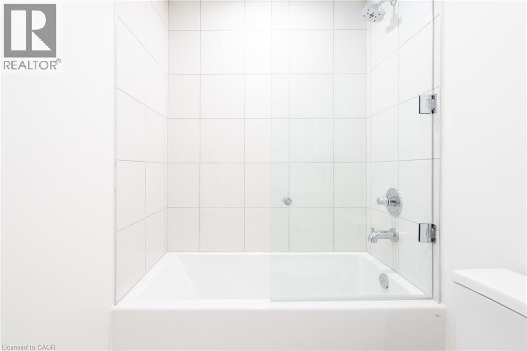 212 KING WILLIAM Street Unit# 816, Hamilton, Ontario, L8R3N9 — Photo 10