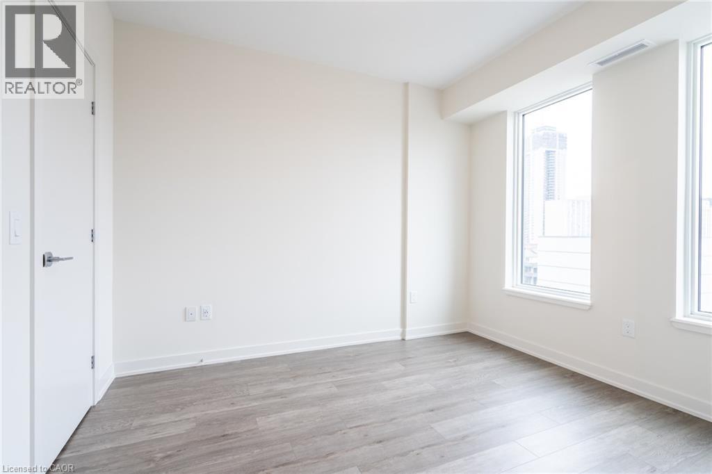 212 KING WILLIAM Street Unit# 816, Hamilton, Ontario, L8R3N9 — Photo 22
