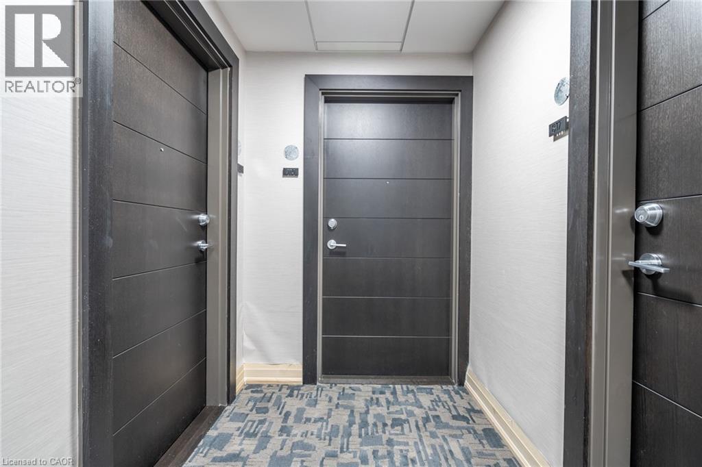 212 KING WILLIAM Street Unit# 816, Hamilton, Ontario, L8R3N9 — Photo 6