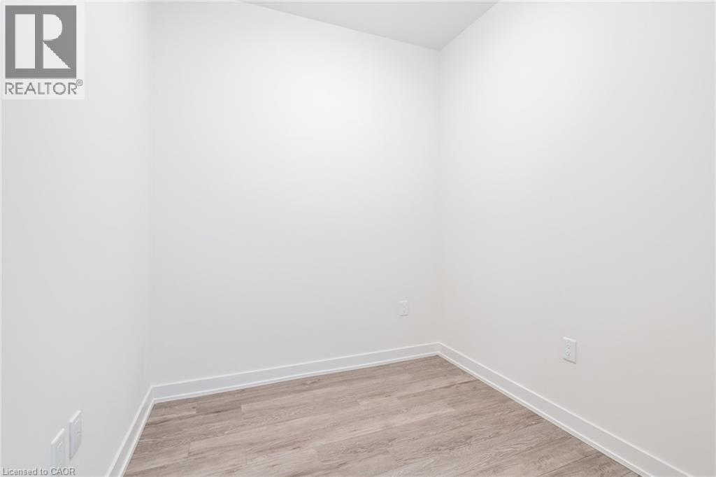 212 KING WILLIAM Street Unit# 816, Hamilton, Ontario, L8R3N9 — Photo 7