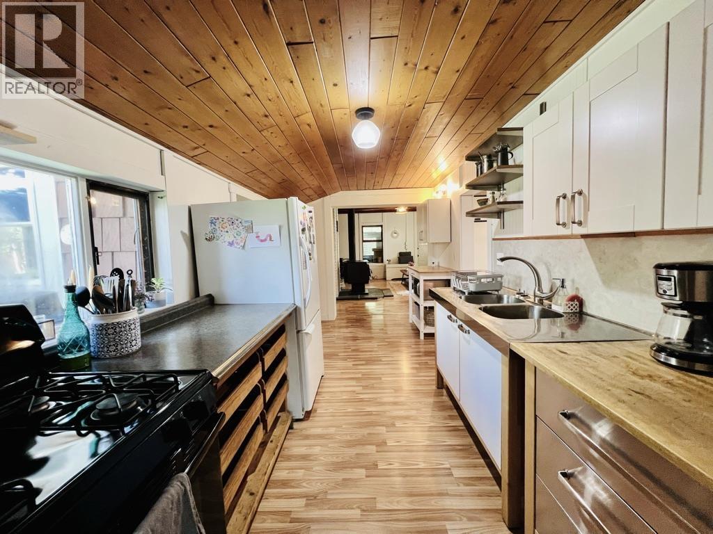 3931 ALFRED Avenue, Smithers