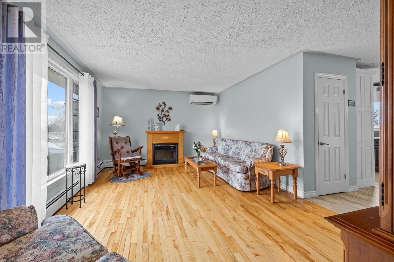 32 Eliot Drive - 13