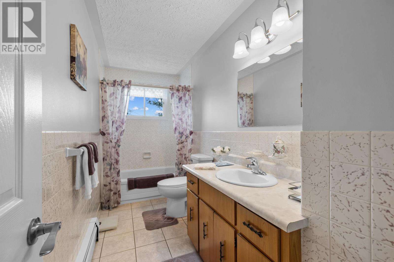 32 Eliot Drive - 17