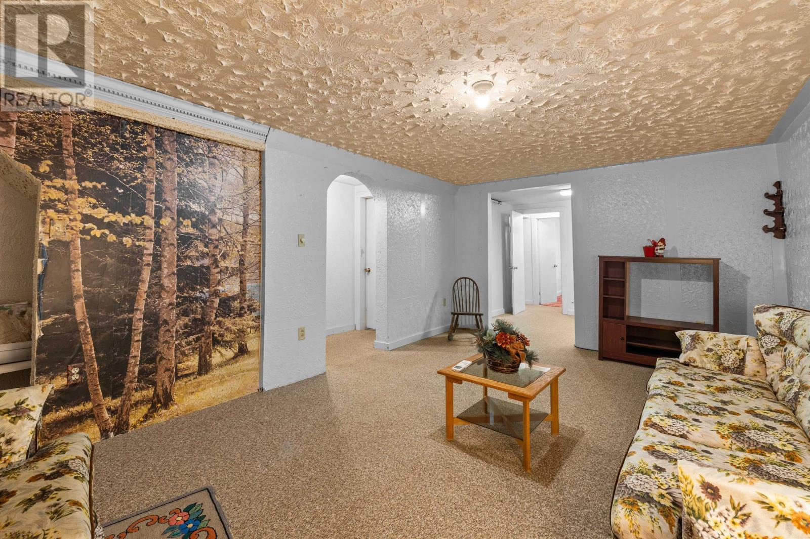 32 Eliot Drive - 25