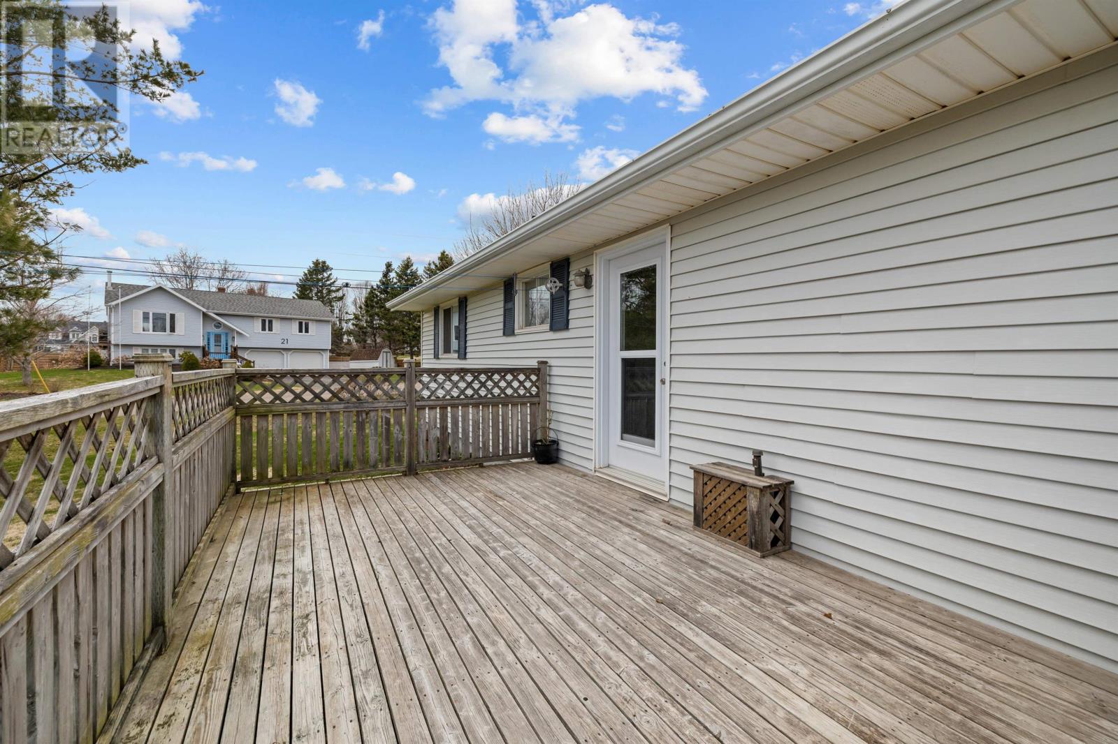 32 Eliot Drive - 43