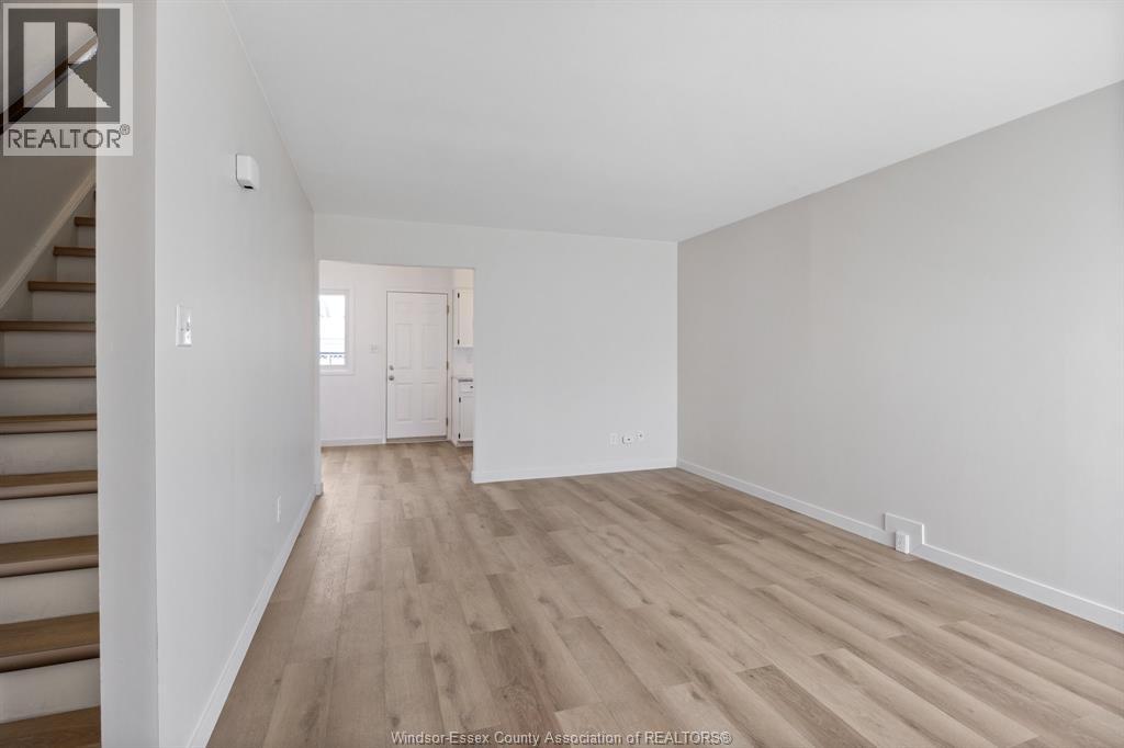 328 FRYER, Amherstburg, Ontario, N9V2L9 — Photo 7