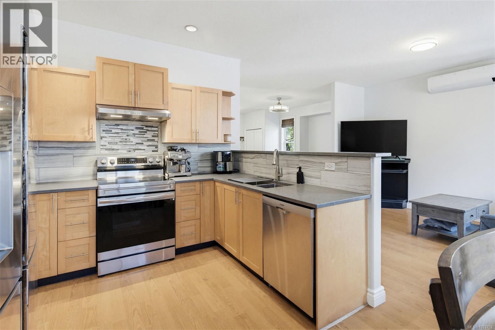 224 Johel Rd - 4
