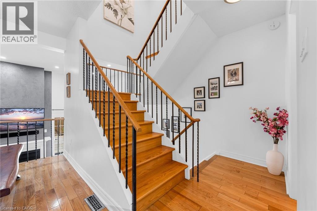960 WARWICK Court Unit# 15, Burlington, Ontario, L7T4C5 — Photo 17