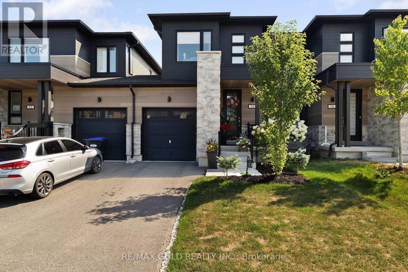 54 EBERHARDT DRIVE - 1