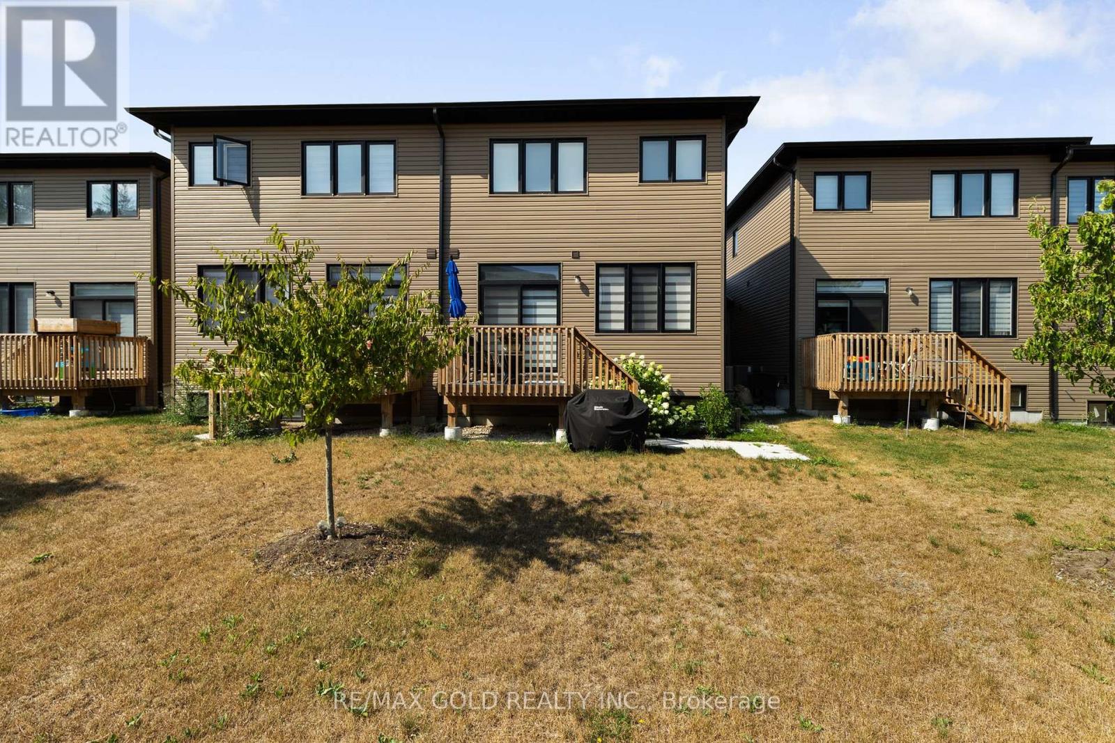 54 EBERHARDT DRIVE - 37