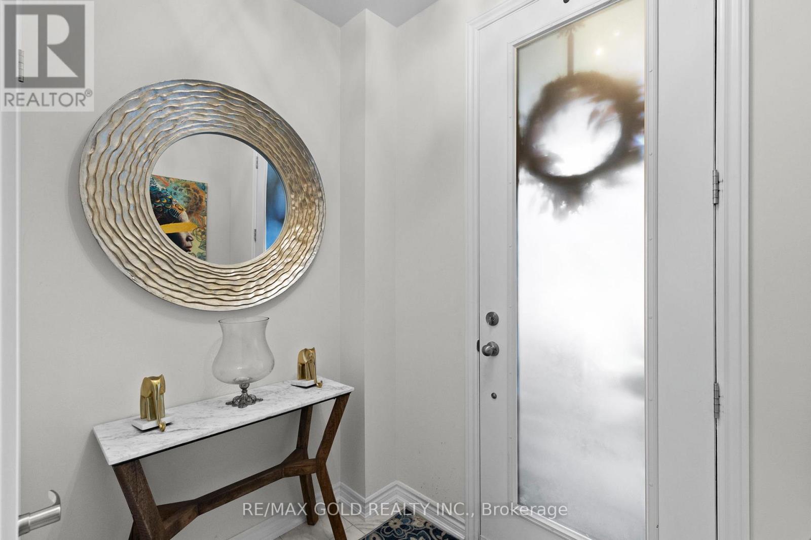 54 EBERHARDT DRIVE - 6