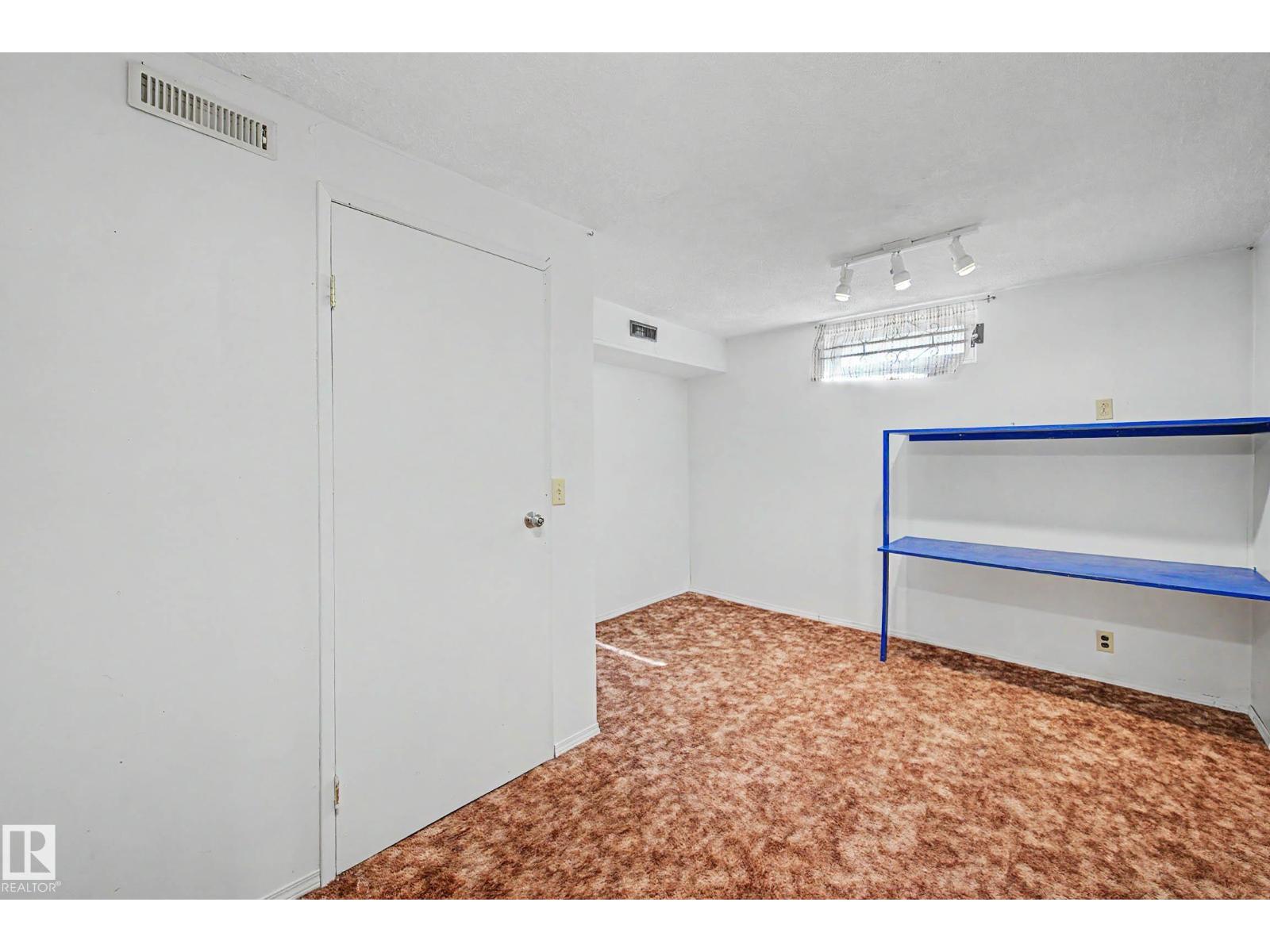7711 156 ST NW - 19