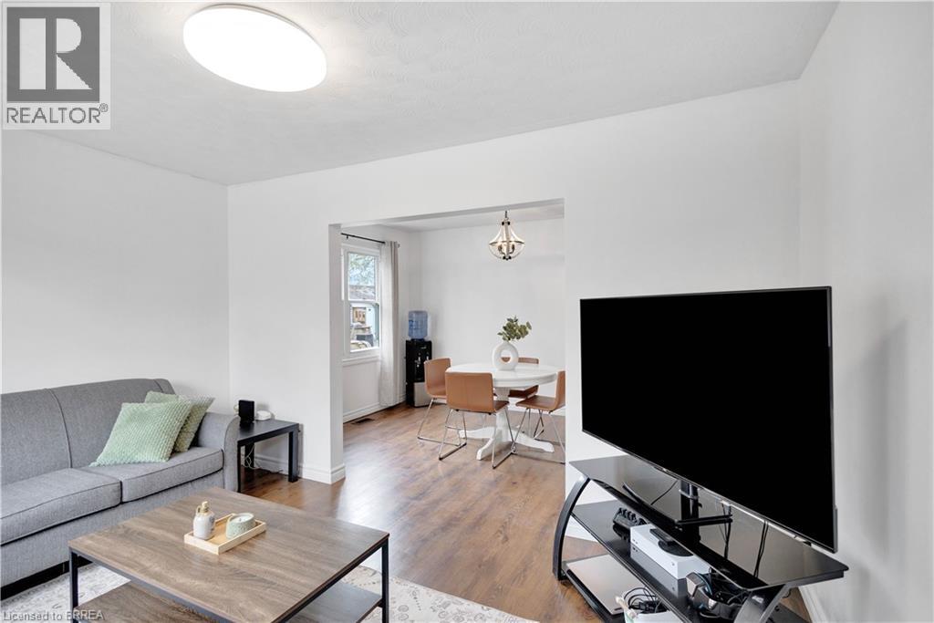 29 ALEXANDER Street - 6