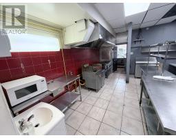 1708 Eglinton Avenue W, Toronto, ON M6E2H5 Photo 7
