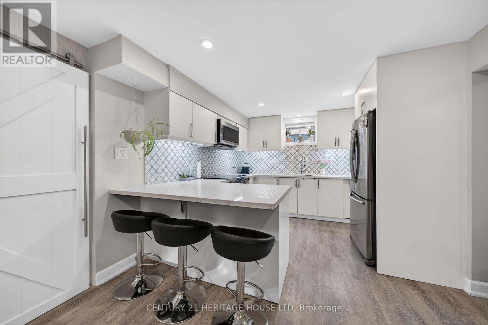 3 BOWES COURT - 39