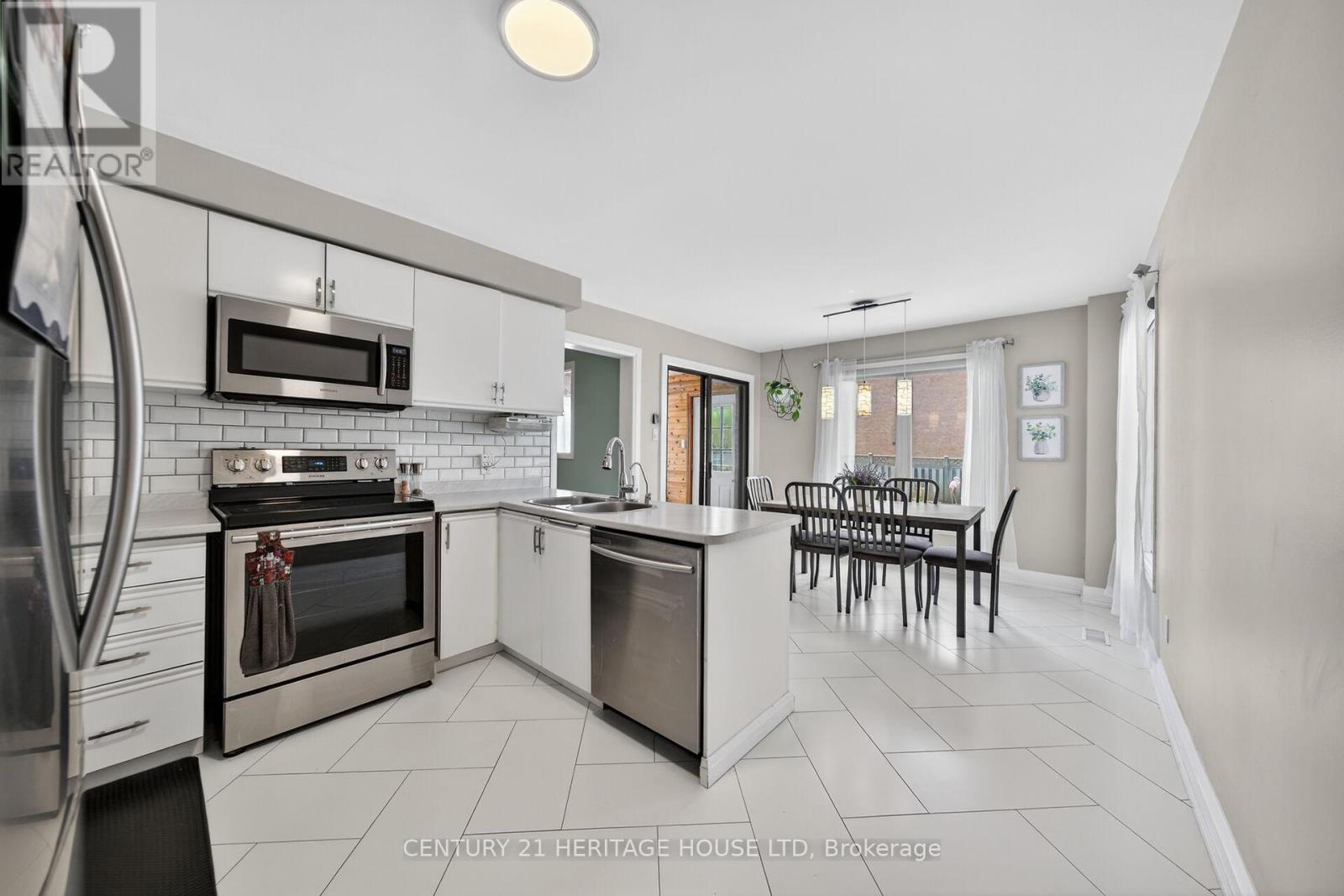 3 BOWES COURT - 9