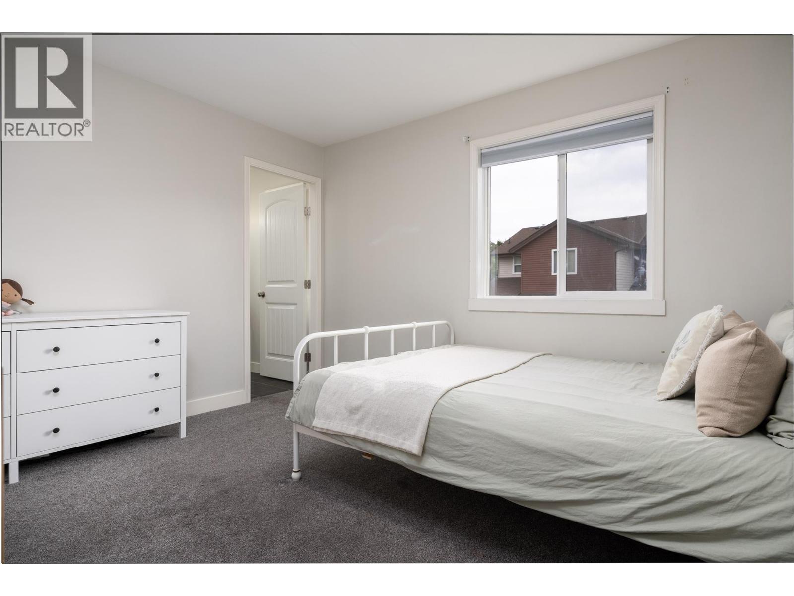 #10 5951 Heritage Drive - 23
