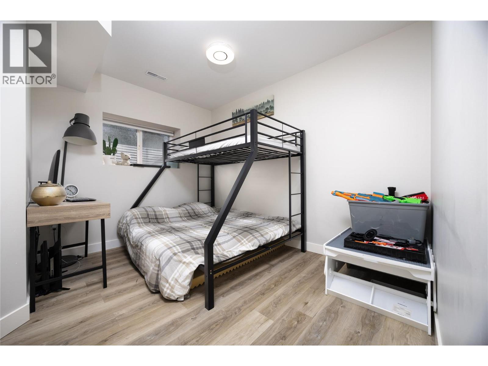 #10 5951 Heritage Drive - 28