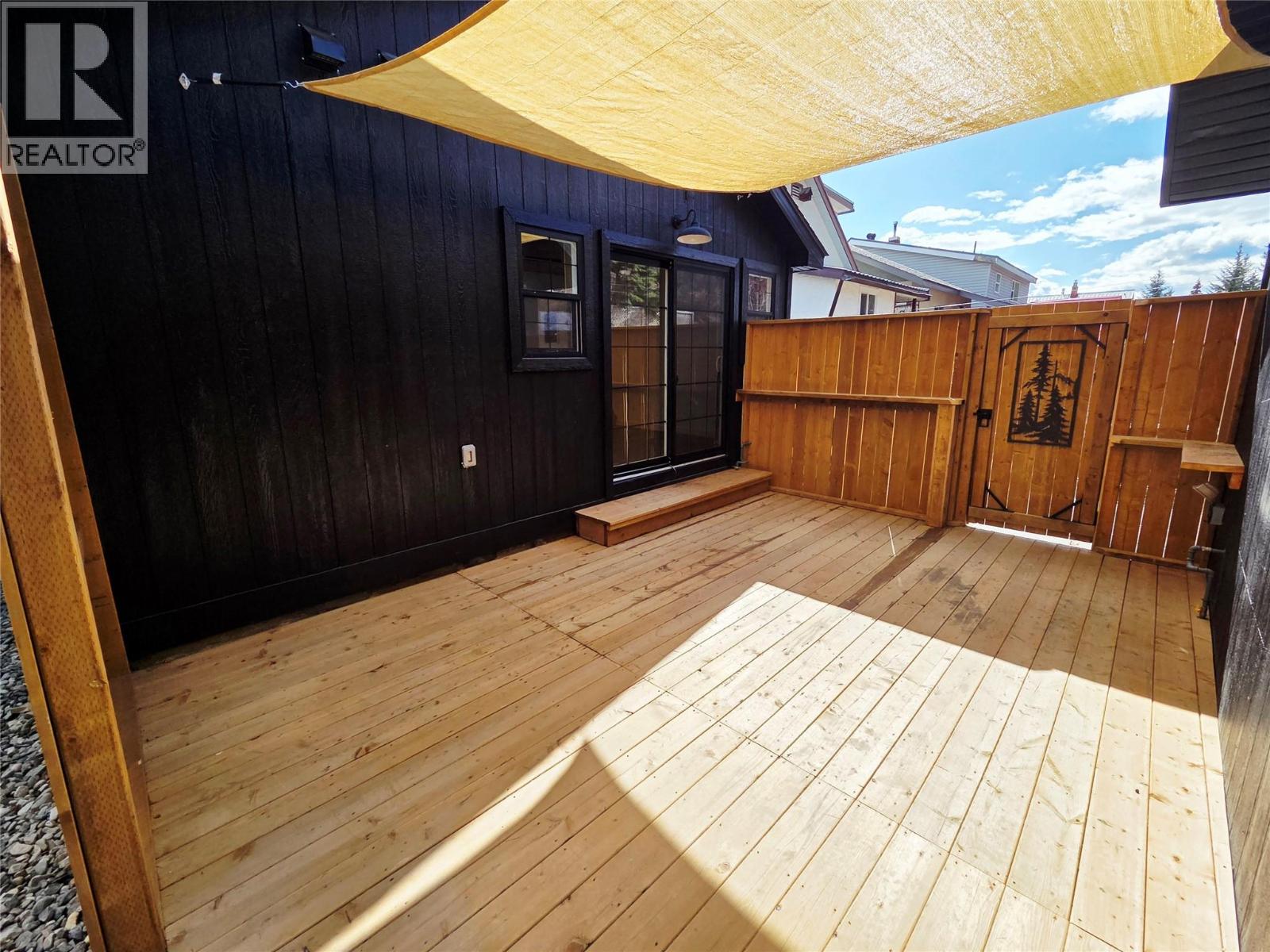 565 Wallinger Avenue - 28