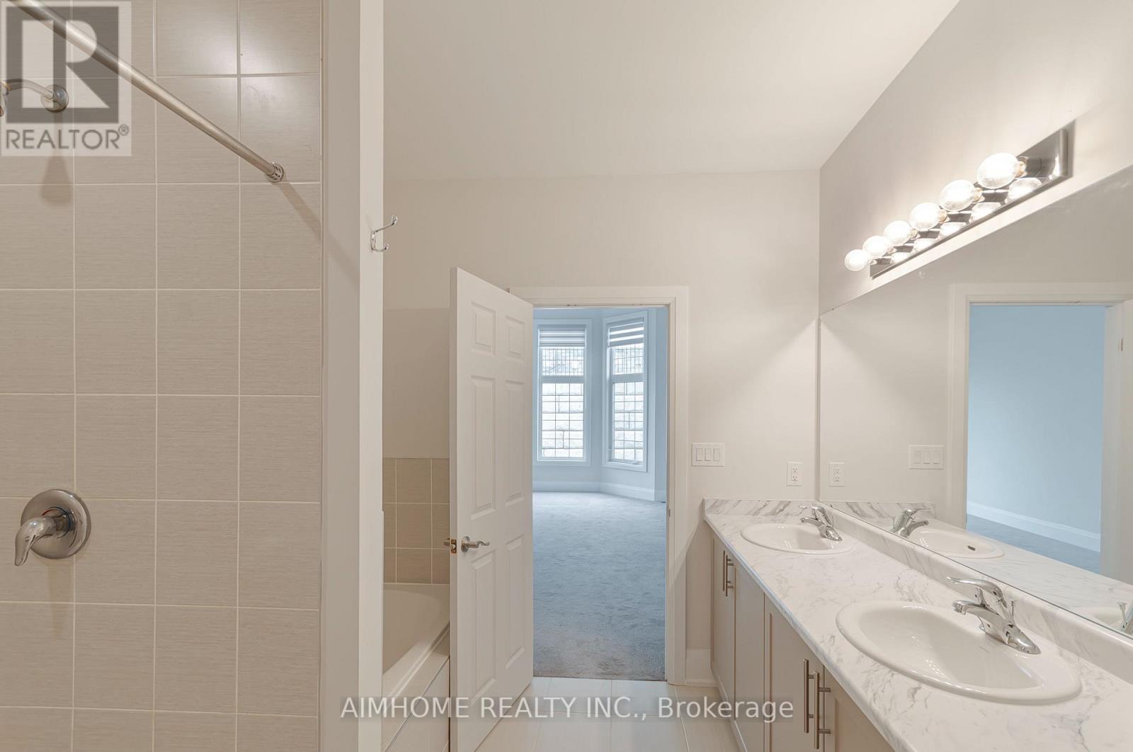 6 PRESCOTT CRESCENT - 23