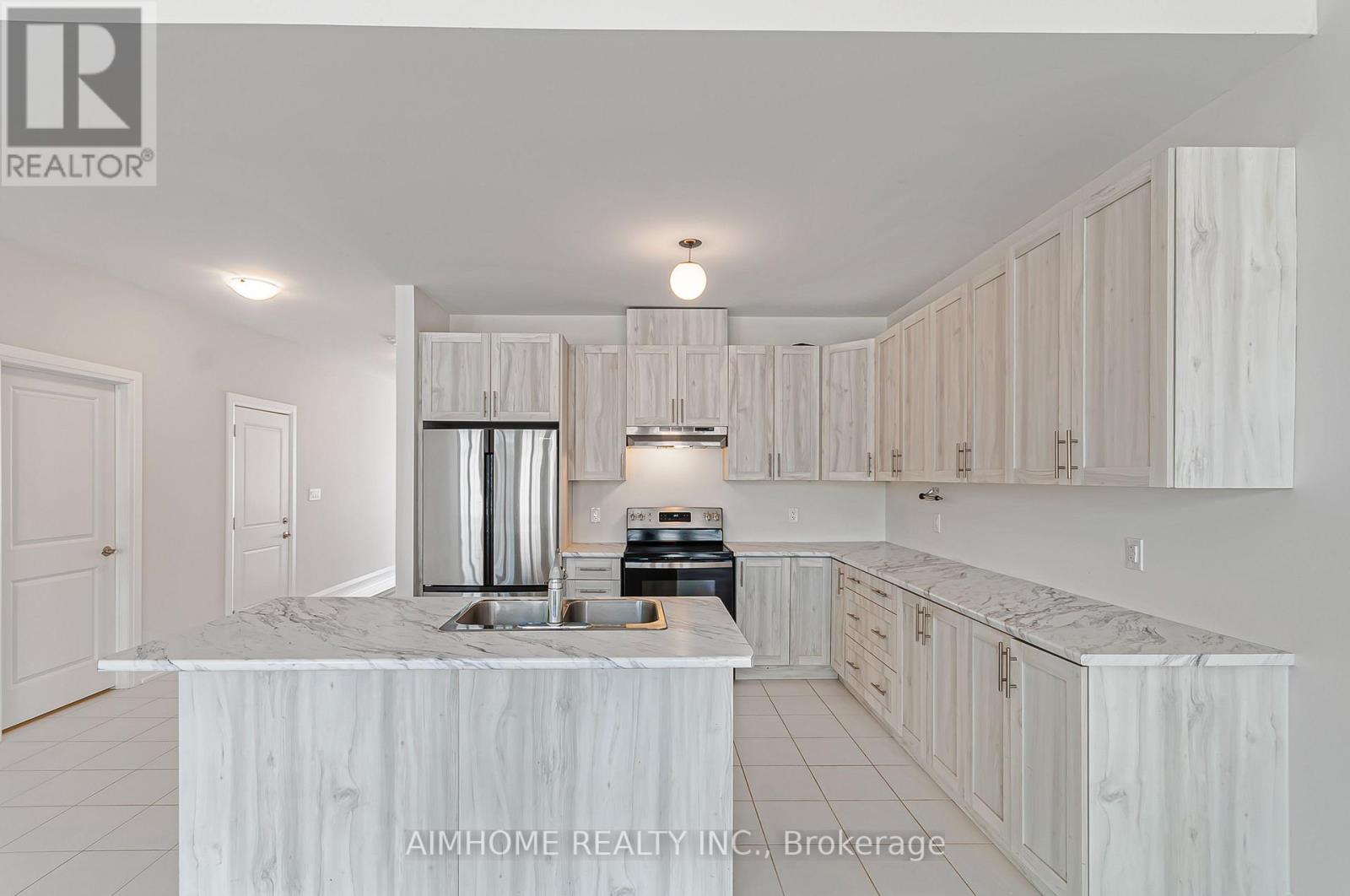 6 PRESCOTT CRESCENT - 28