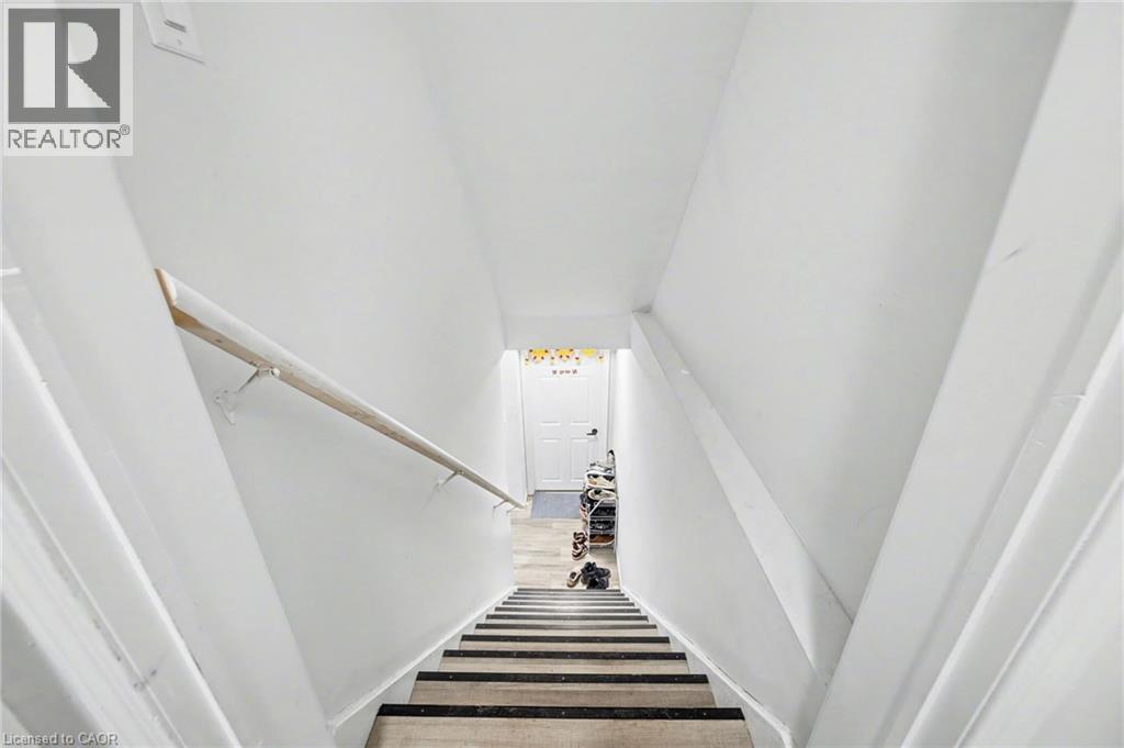 24 DERBY Drive, Caledonia, Ontario, N3W0C1 — Photo 5