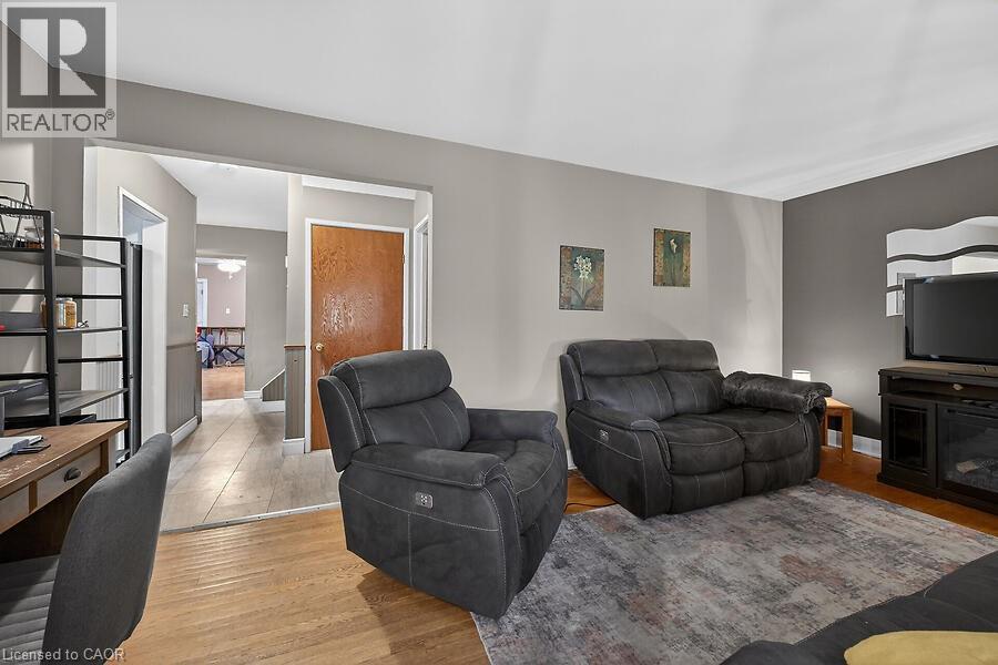 419 EAST 42ND Street, Hamilton, Ontario, L8T3B2 — Photo 11