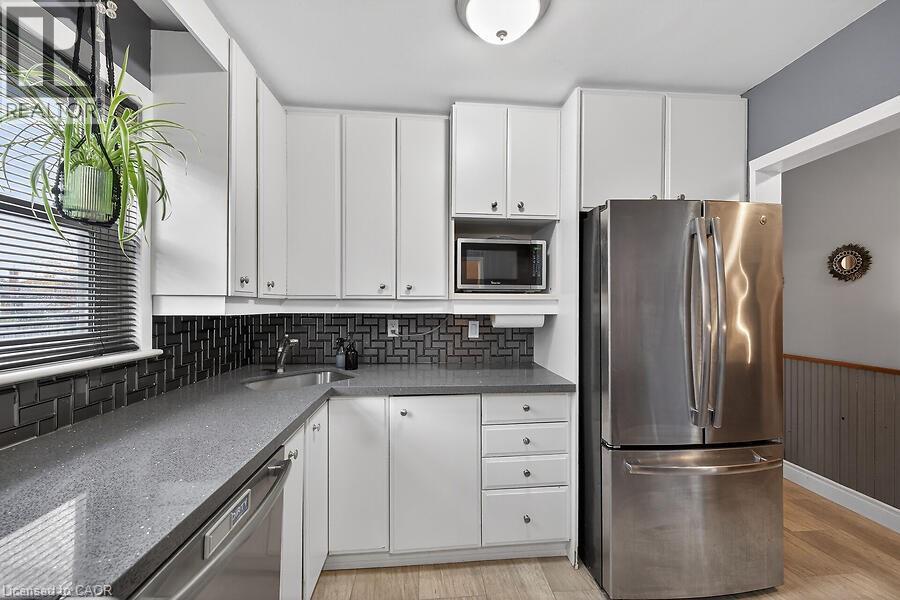 419 EAST 42ND Street, Hamilton, Ontario, L8T3B2 — Photo 14