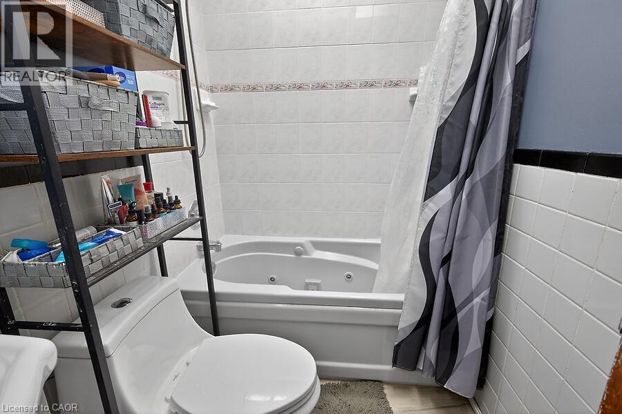 419 EAST 42ND Street, Hamilton, Ontario, L8T3B2 — Photo 19