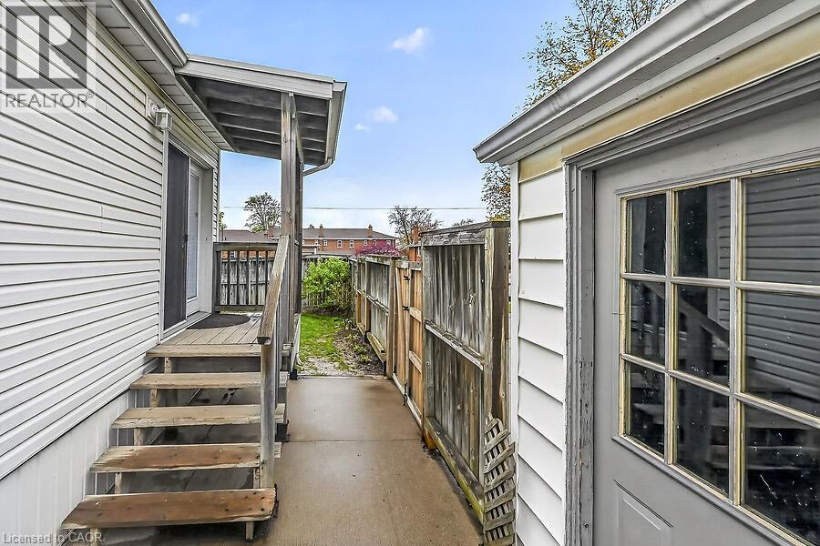 419 EAST 42ND Street, Hamilton, Ontario, L8T3B2 — Photo 44