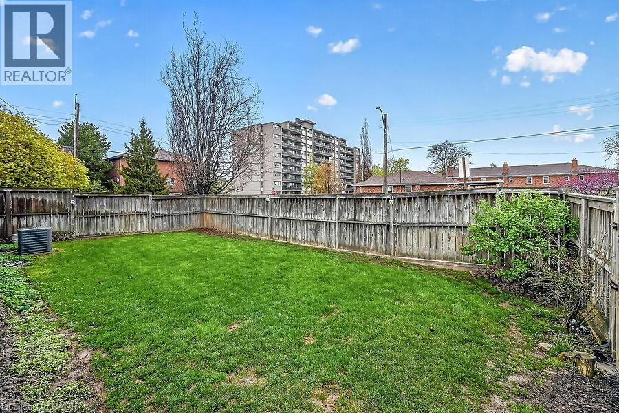 419 EAST 42ND Street, Hamilton, Ontario, L8T3B2 — Photo 47
