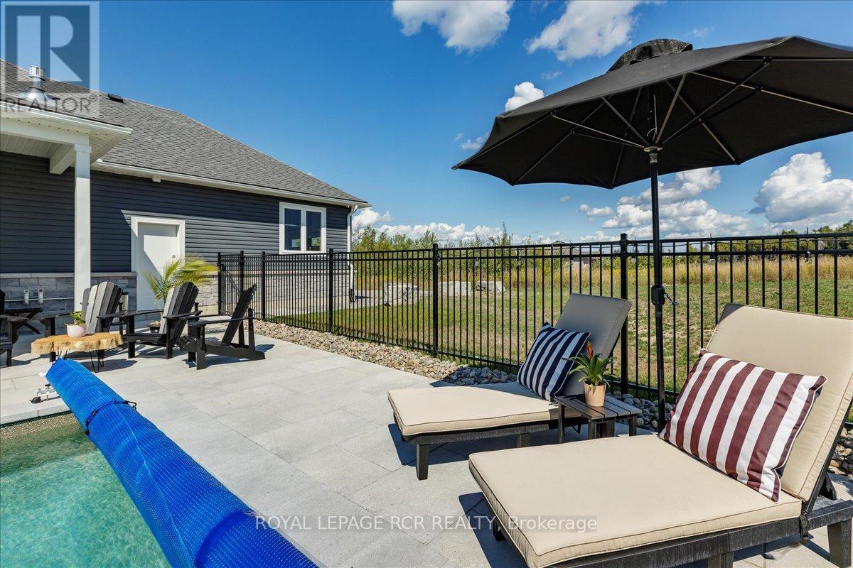 3 NIPIGON STREET - 38