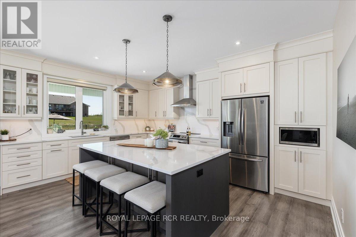 3 NIPIGON STREET - 8