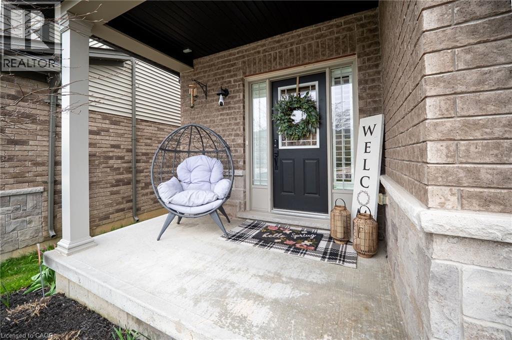 195 PUMPKIN Pass, Hamilton, Ontario, L0R1C0 — Photo 3