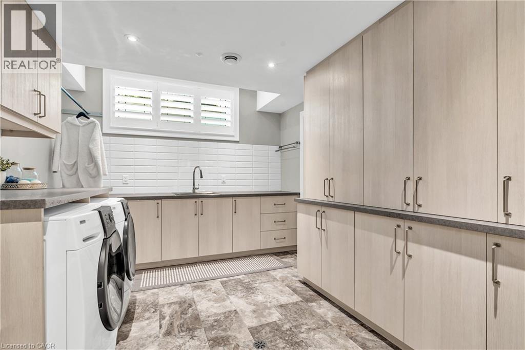 46 ANITA Drive - 42