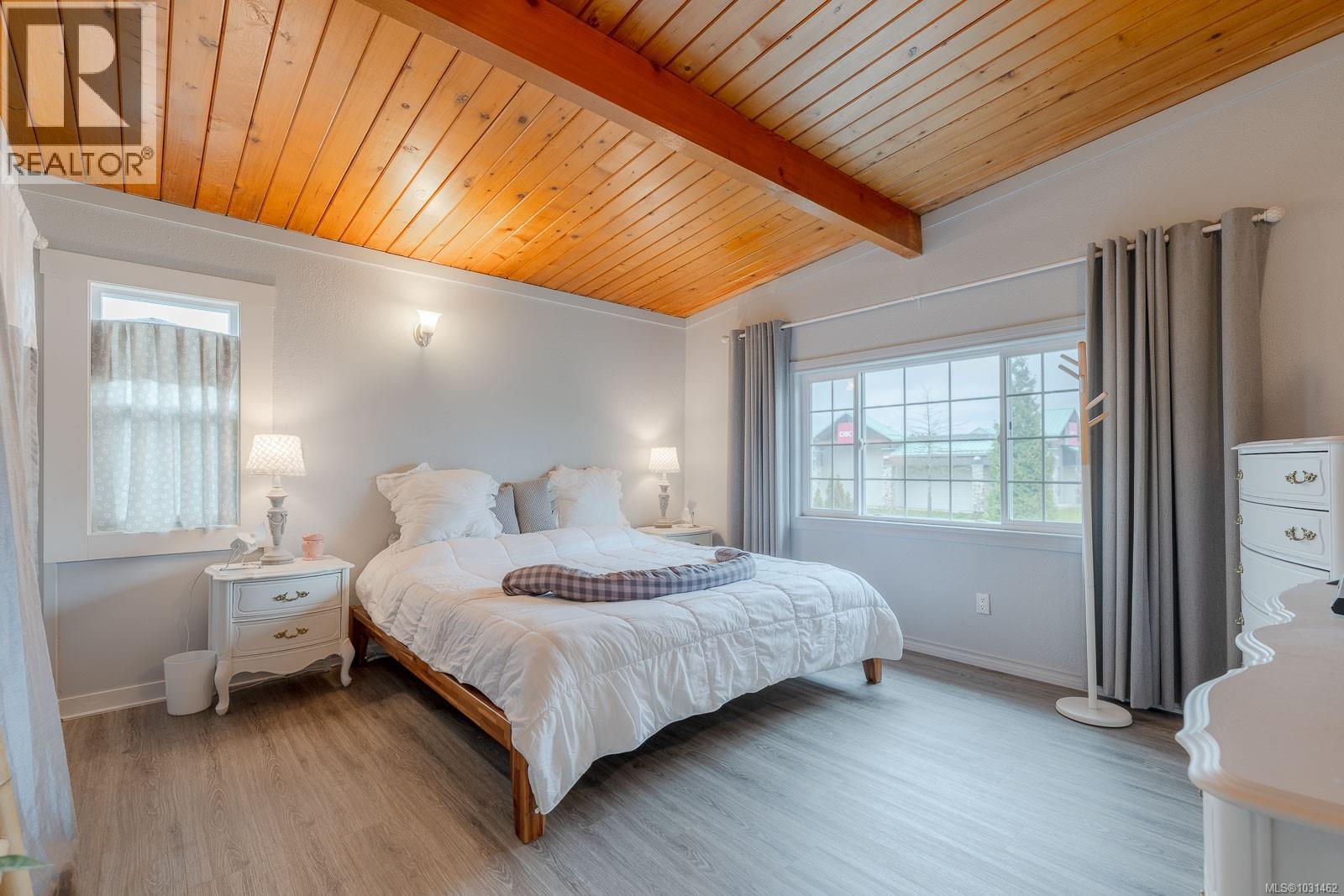 5032 Cherry Creek Rd - 35