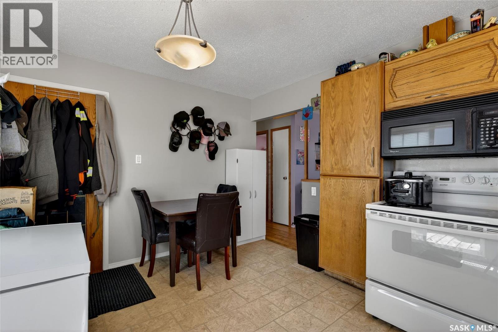 69 McGee CRESCENT - 11