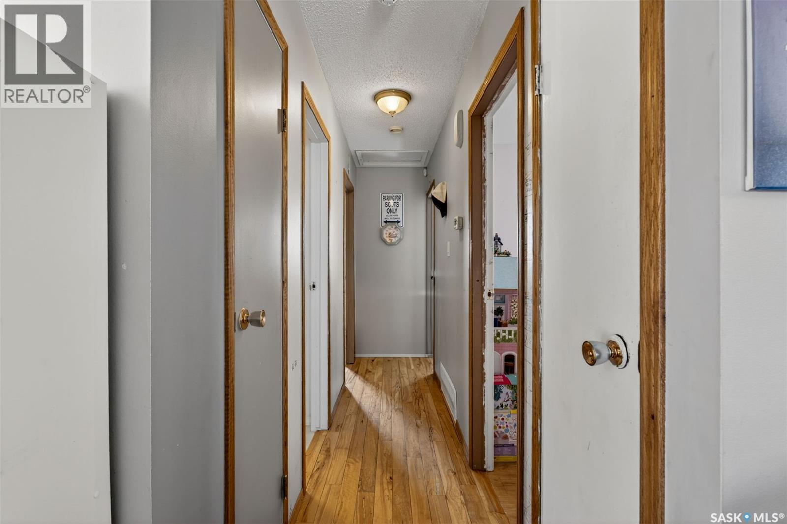69 McGee CRESCENT - 12
