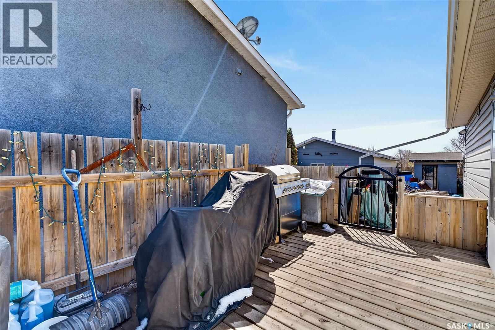 69 McGee CRESCENT - 28
