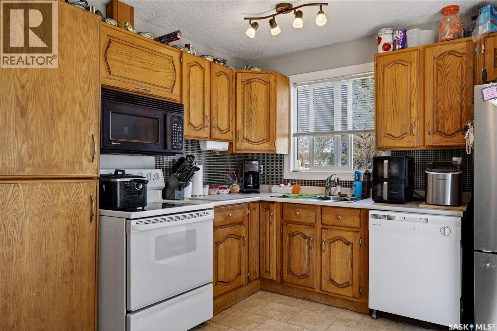 69 McGee CRESCENT - 9