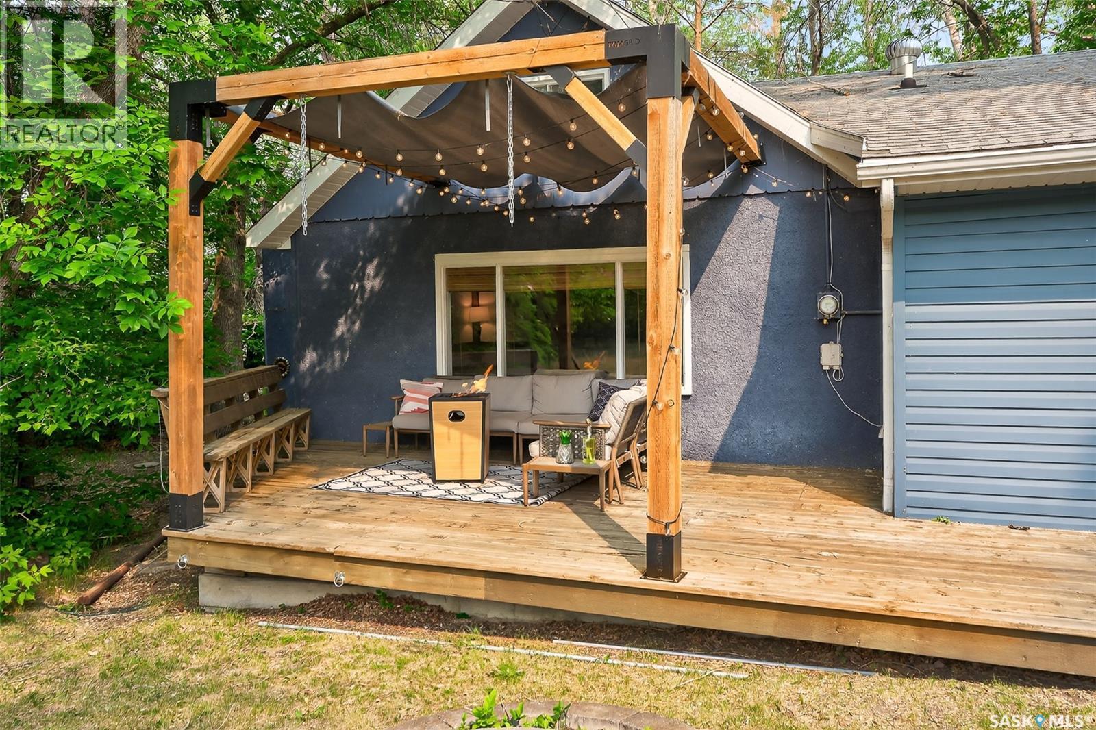 3 Elliott DRIVE - 32