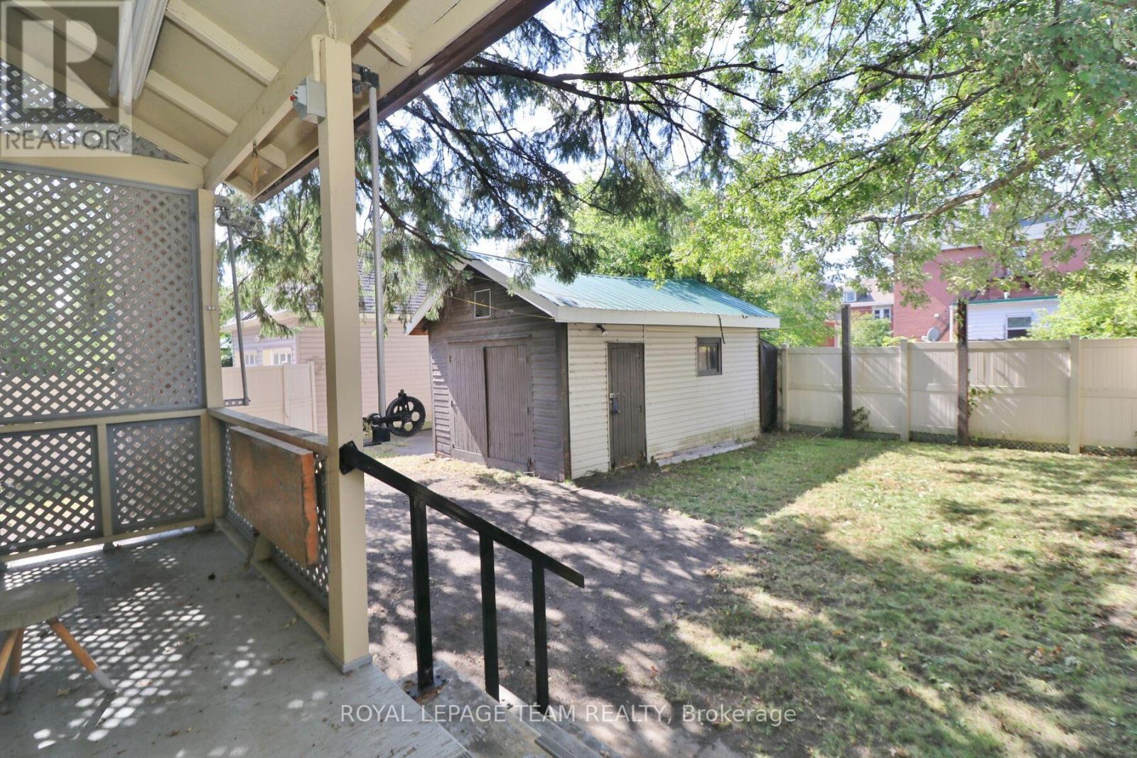 438 PARKDALE AVENUE - 21