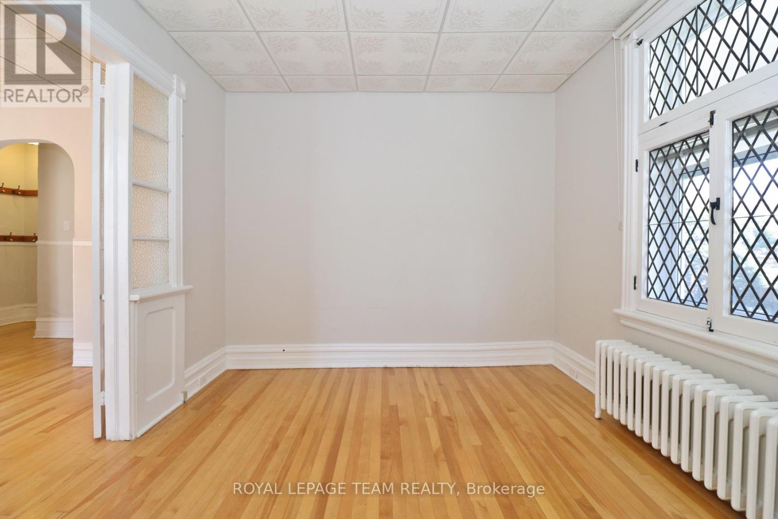 438 PARKDALE AVENUE - 32