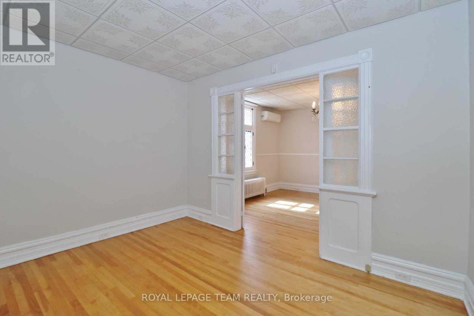 438 PARKDALE AVENUE - 33