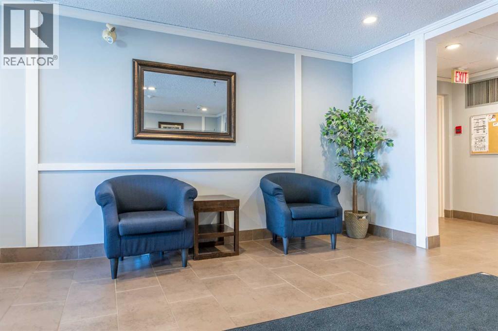 #104 1735 11 Avenue SW - 4