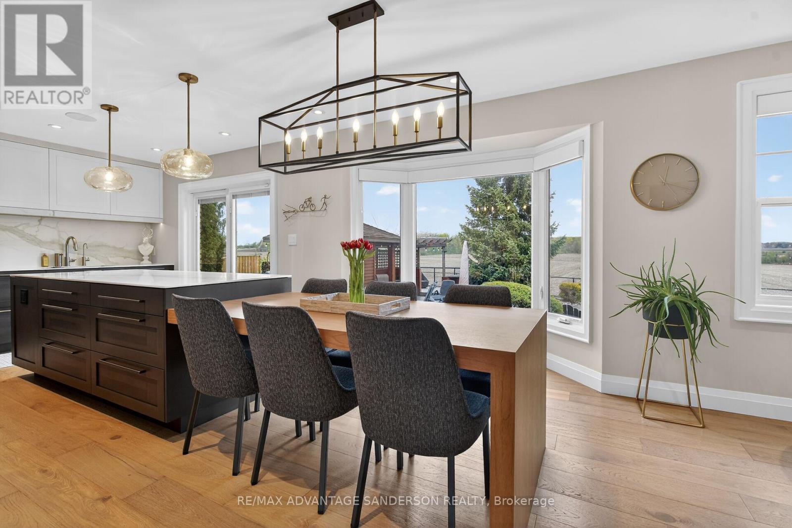 975 SUNNINGDALE ROAD W - 26