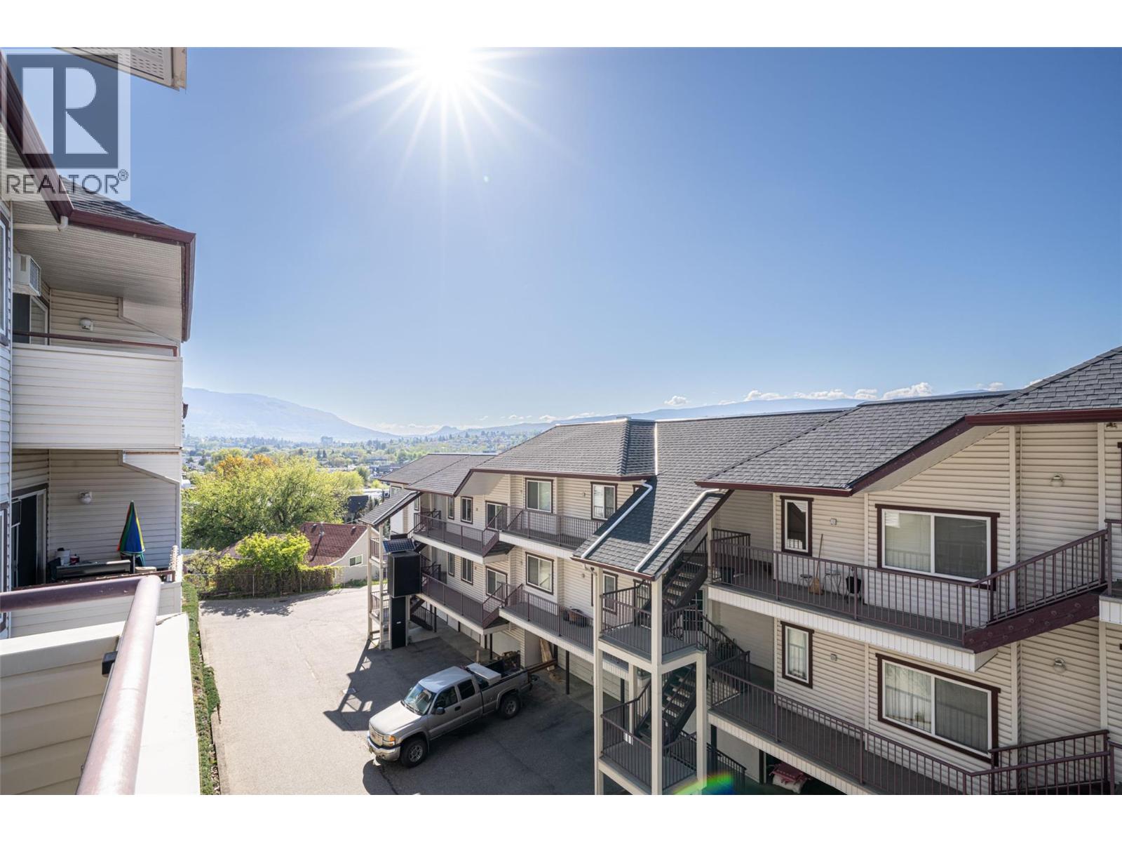 4800 Heritage Drive Unit# 10, Vernon