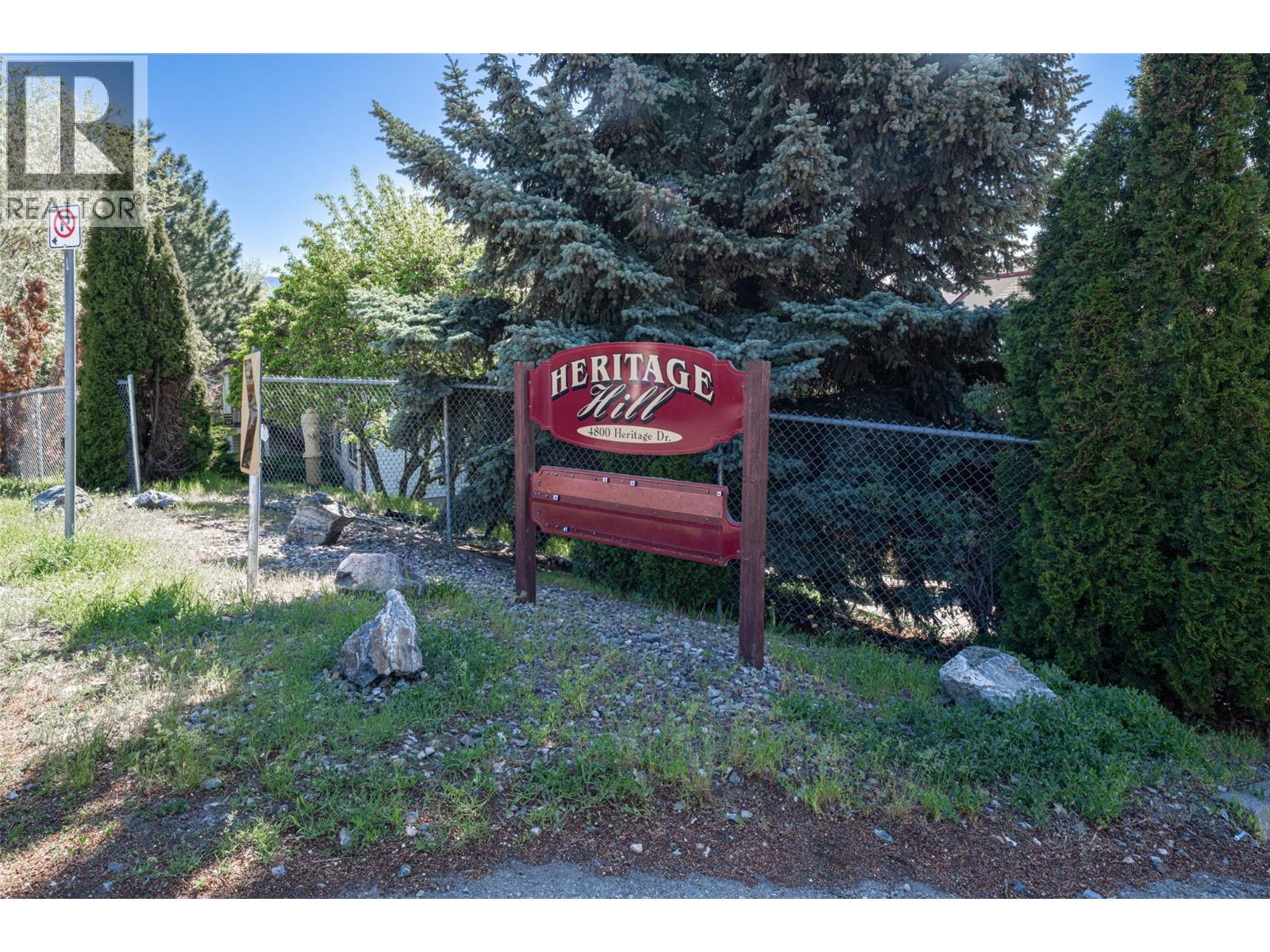 #10 4800 Heritage Drive - 33