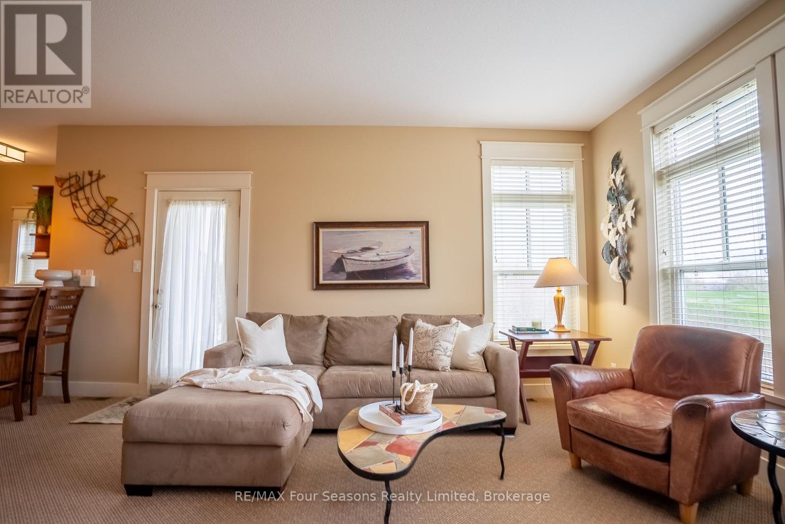 #125 125 FAIRWAY COURT - 15