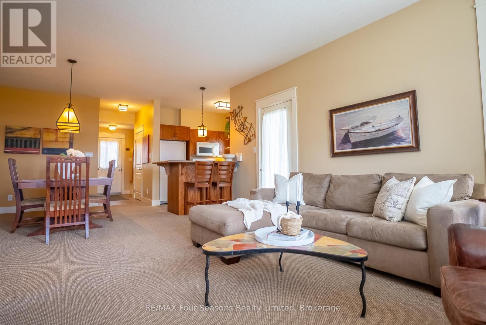 #125 125 FAIRWAY COURT - 17
